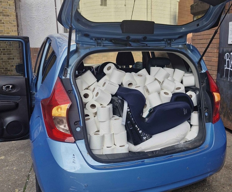 TOILET CAR